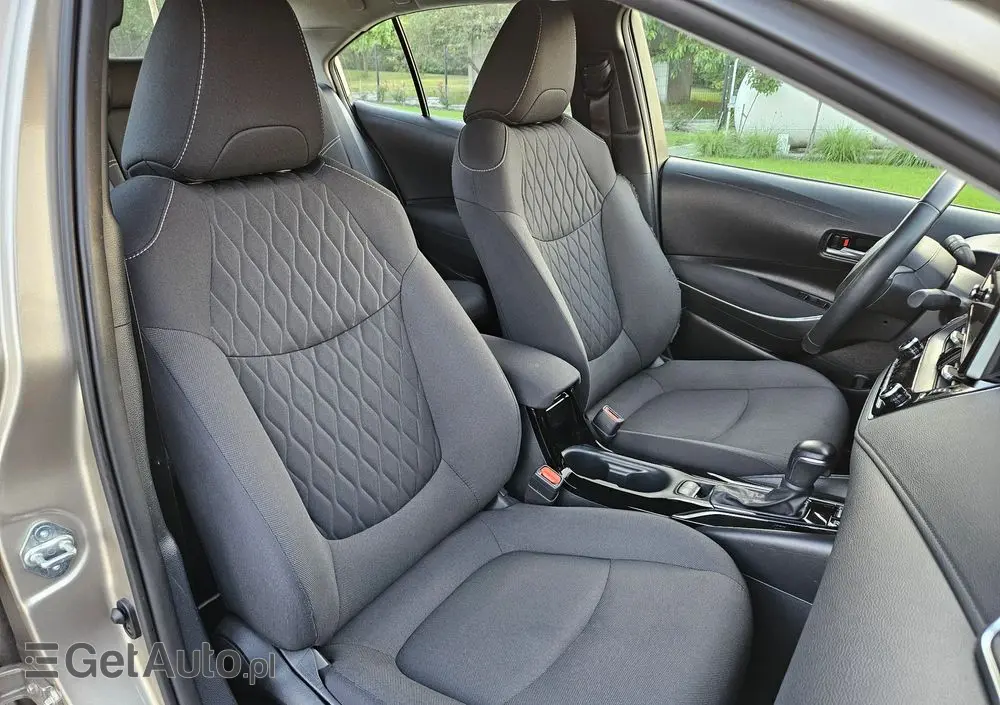 TOYOTA Corolla 1.8 Hybrid Comfort