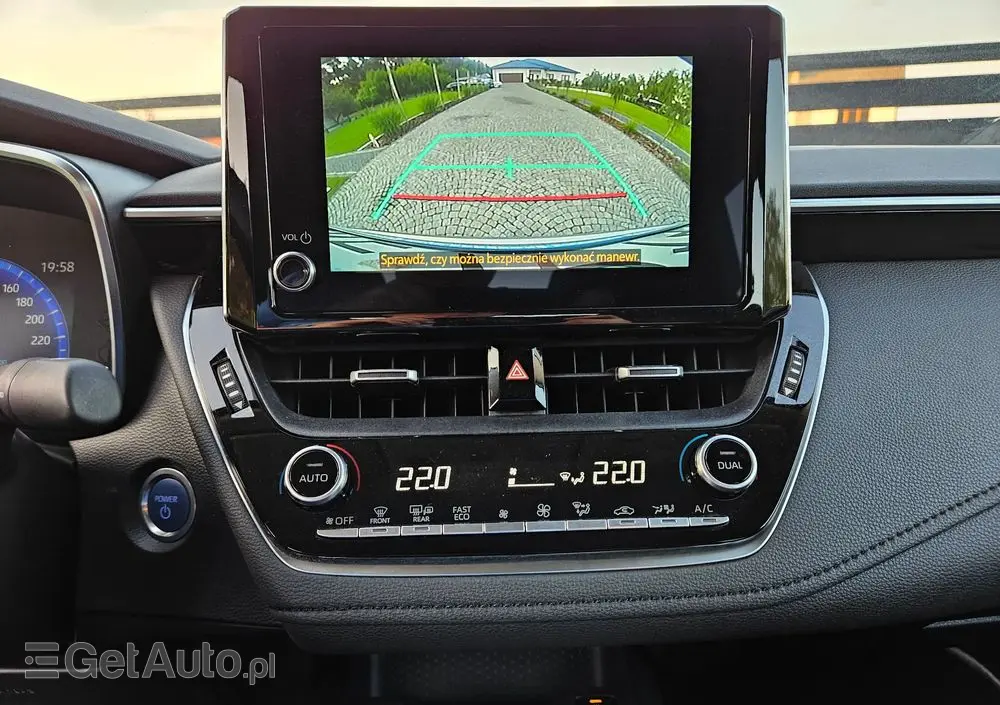 TOYOTA Corolla 1.8 Hybrid Comfort