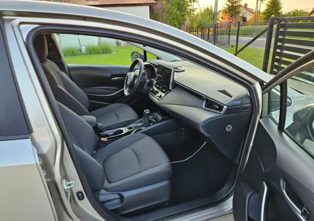 TOYOTA Corolla 1.8 Hybrid Comfort