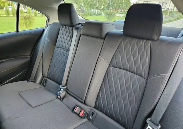 TOYOTA Corolla 1.8 Hybrid Comfort