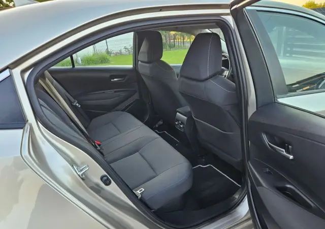 TOYOTA Corolla 1.8 Hybrid Comfort