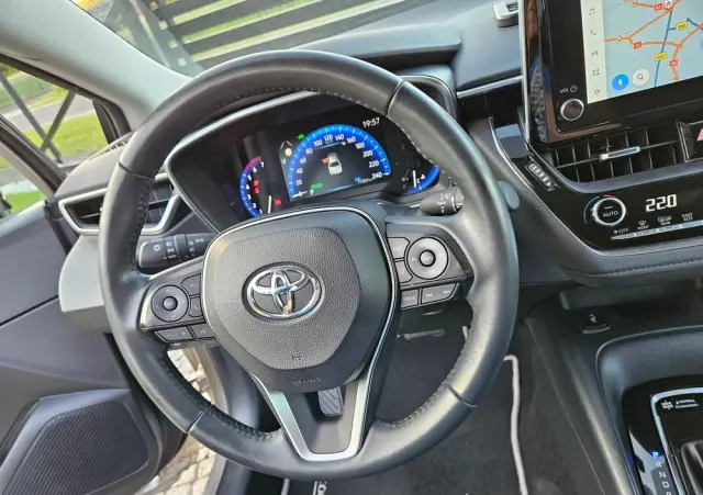 TOYOTA Corolla 1.8 Hybrid Comfort