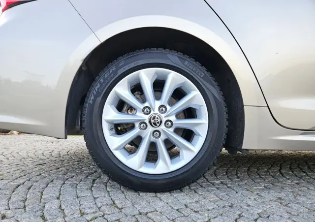 TOYOTA Corolla 1.8 Hybrid Comfort