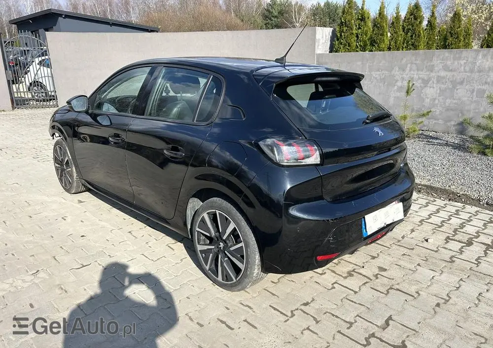 PEUGEOT 208 PureTech 100 Allure
