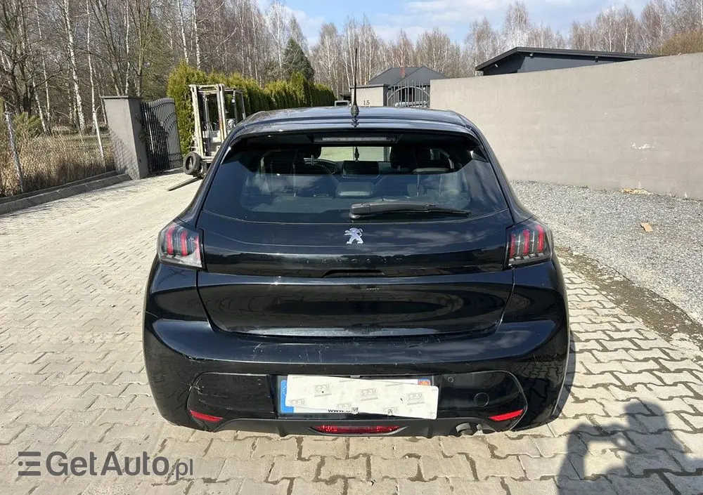 PEUGEOT 208 PureTech 100 Allure