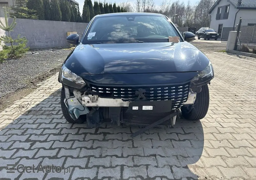 PEUGEOT 208 PureTech 100 Allure