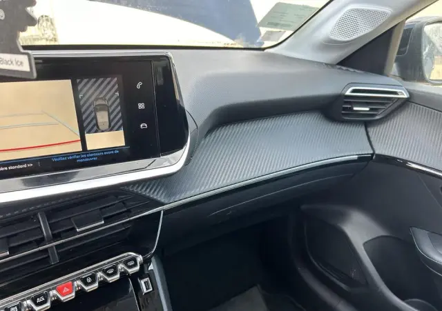 PEUGEOT 208 PureTech 100 Allure