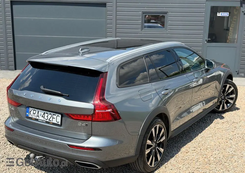 VOLVO V60 Cross Country D4 AWD Geartronic Pro