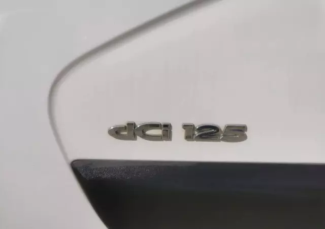 RENAULT Master L3H2 ładny 2.3dCi-125KM 6-biegów Klima bagażnik dachowy 