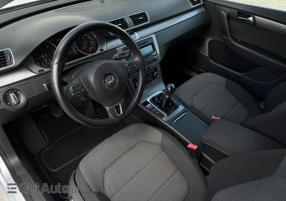 VOLKSWAGEN Passat 2.0 TDI Comfortline