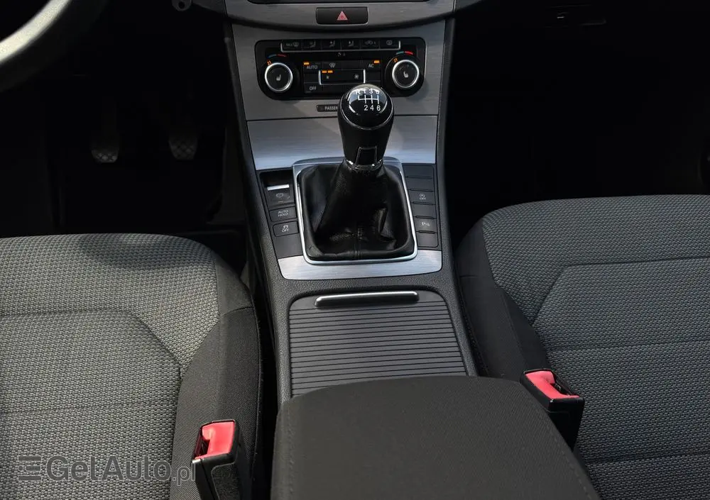VOLKSWAGEN Passat 2.0 TDI Comfortline