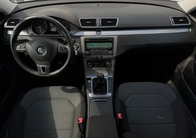 VOLKSWAGEN Passat 2.0 TDI Comfortline