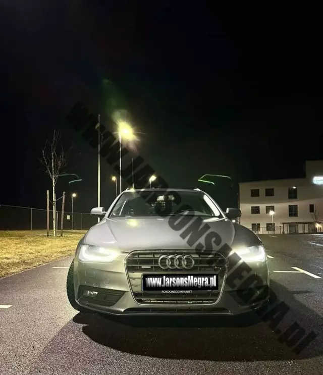 AUDI A4 