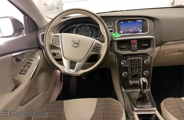 VOLVO V40 2.0 D2 (120 KM)