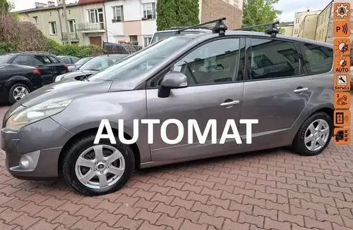 RENAULT Grand Scenic 