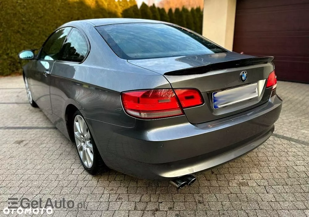 BMW Seria 3 325i Coupe