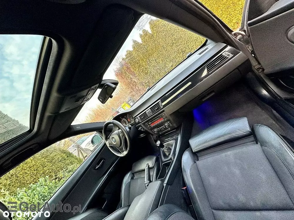 BMW Seria 3 325i Coupe