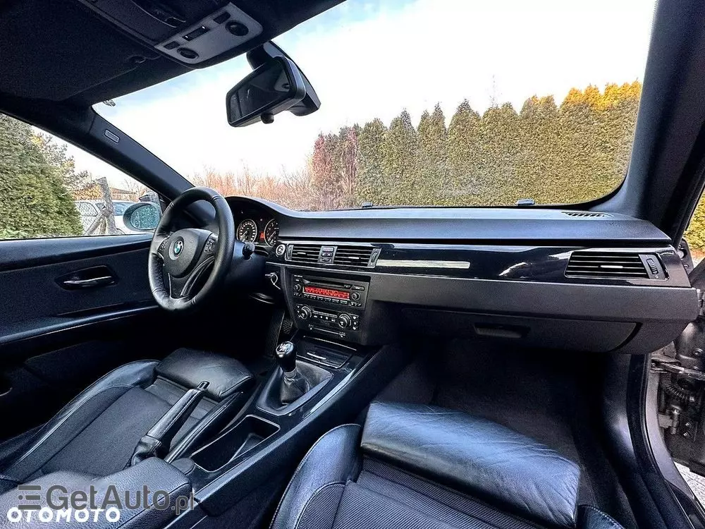 BMW Seria 3 325i Coupe