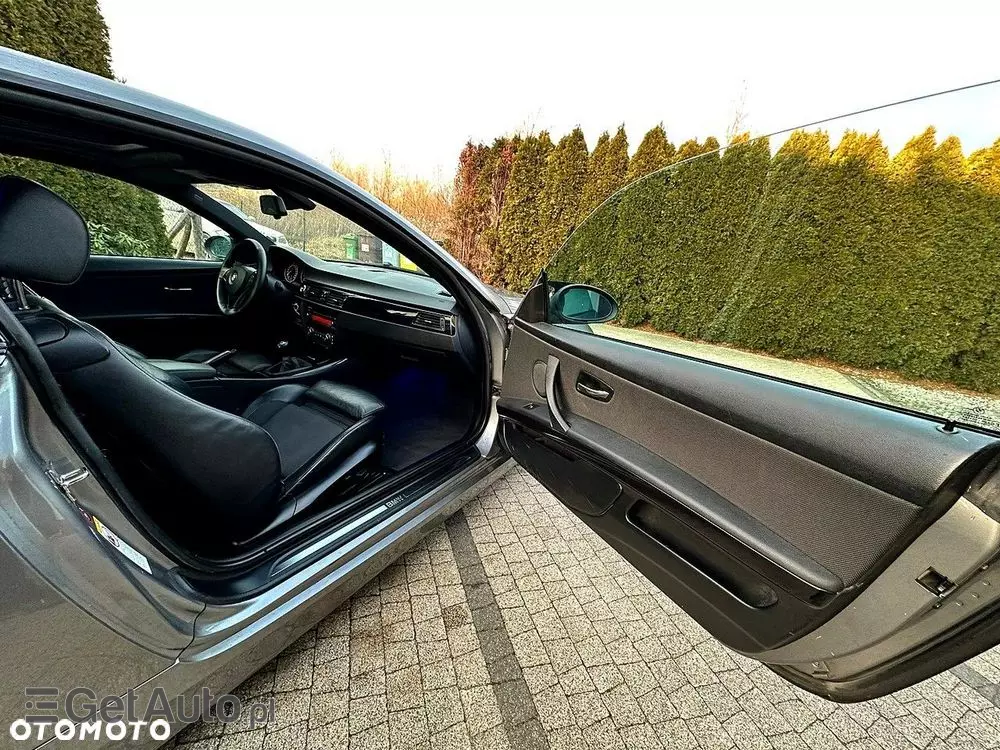 BMW Seria 3 325i Coupe