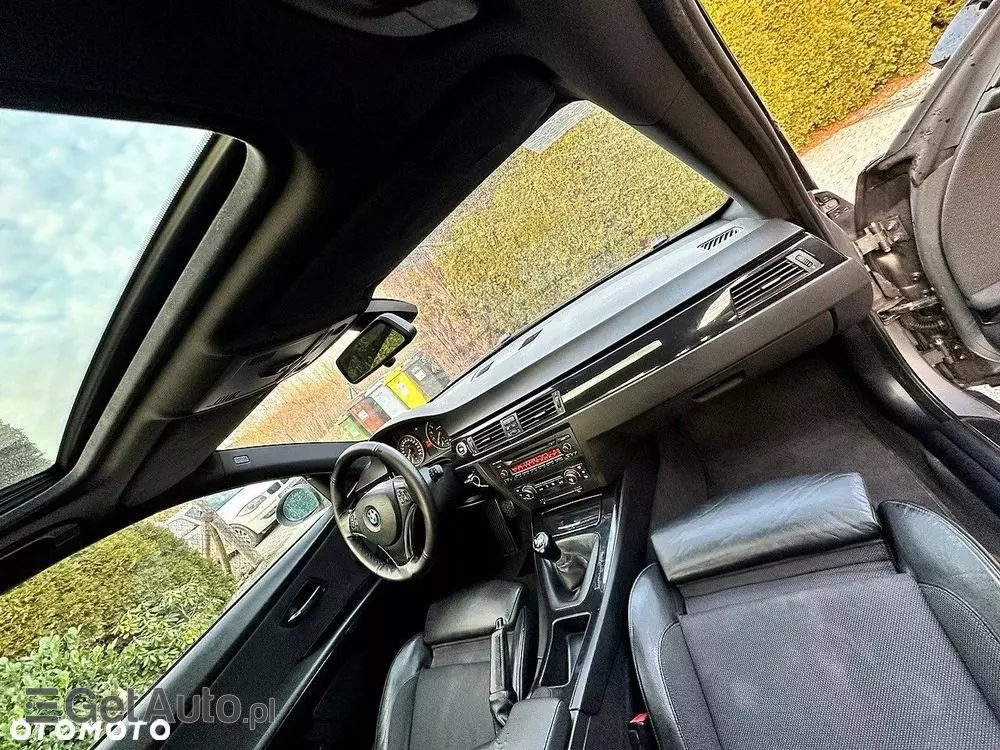 BMW Seria 3 325i Coupe