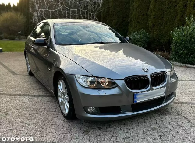 BMW Seria 3 325i Coupe