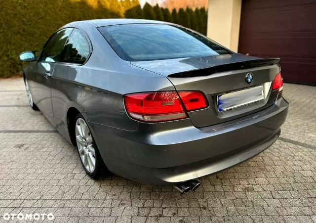 BMW Seria 3 325i Coupe