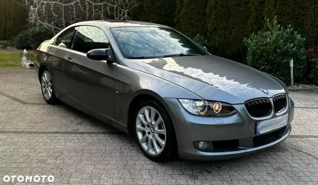 BMW Seria 3 325i Coupe