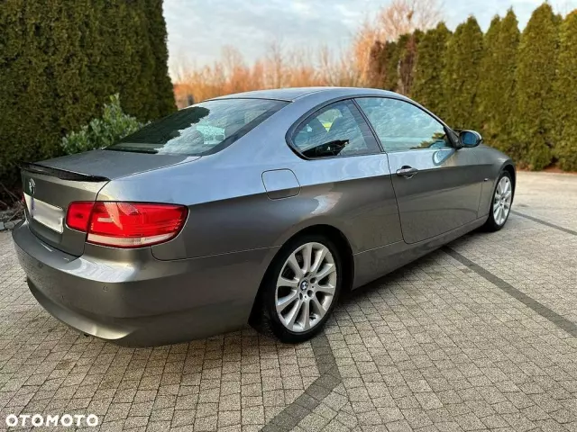 BMW Seria 3 325i Coupe