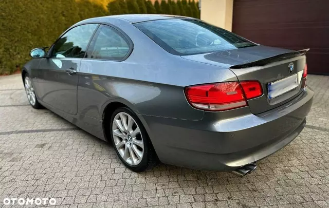 BMW Seria 3 325i Coupe