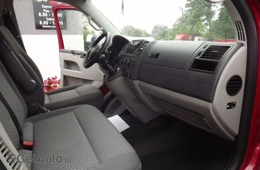 VOLKSWAGEN TRANSPORTER 