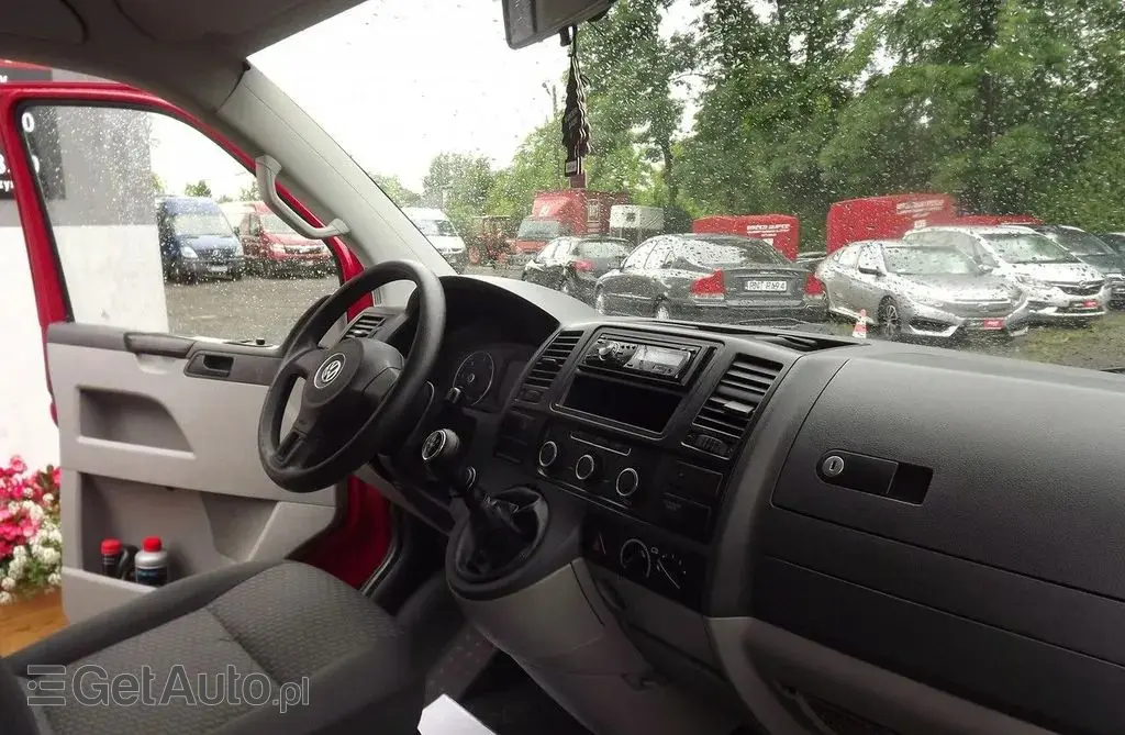 VOLKSWAGEN TRANSPORTER 