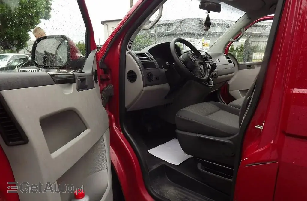 VOLKSWAGEN TRANSPORTER 