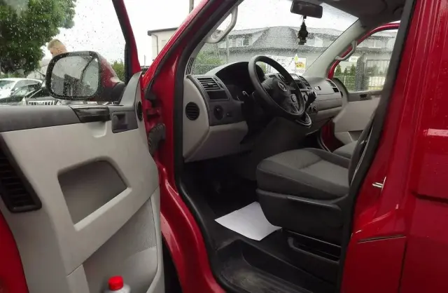 VOLKSWAGEN TRANSPORTER 