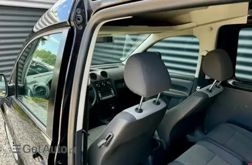VOLKSWAGEN Caddy California 