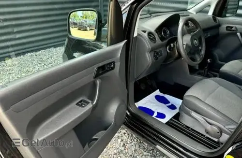 VOLKSWAGEN Caddy California 