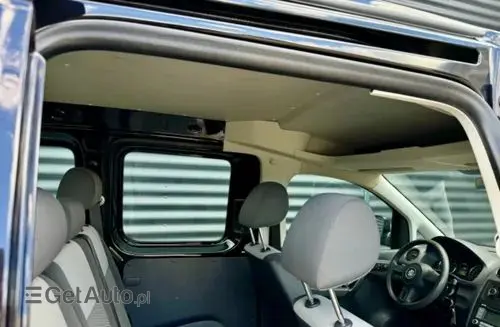 VOLKSWAGEN Caddy California 