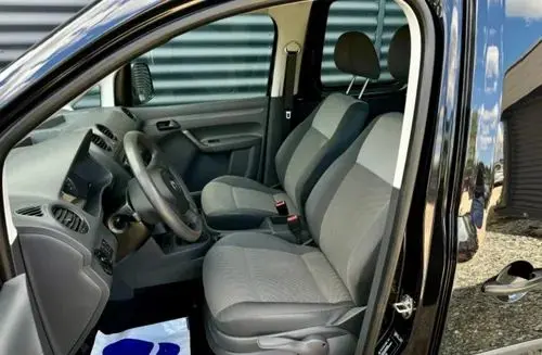 VOLKSWAGEN Caddy California 