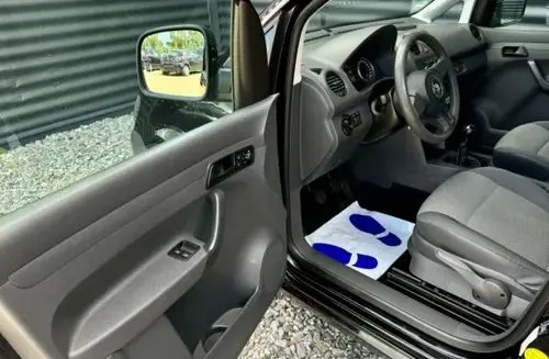 VOLKSWAGEN Caddy California 