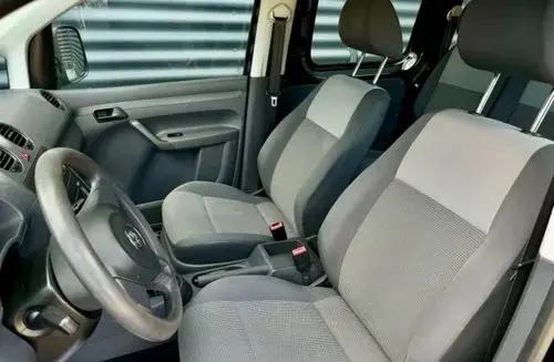 VOLKSWAGEN Caddy California 