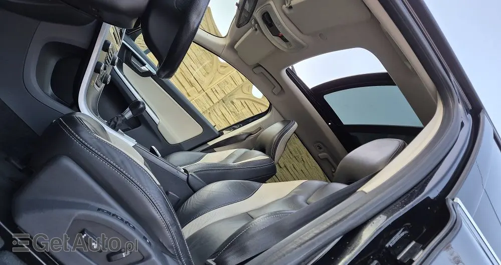 VOLVO XC 60 D4 RDesign