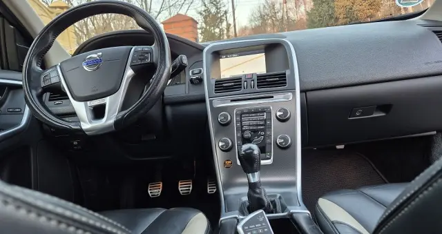 VOLVO XC 60 D4 RDesign