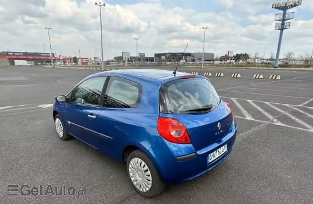 RENAULT Clio 