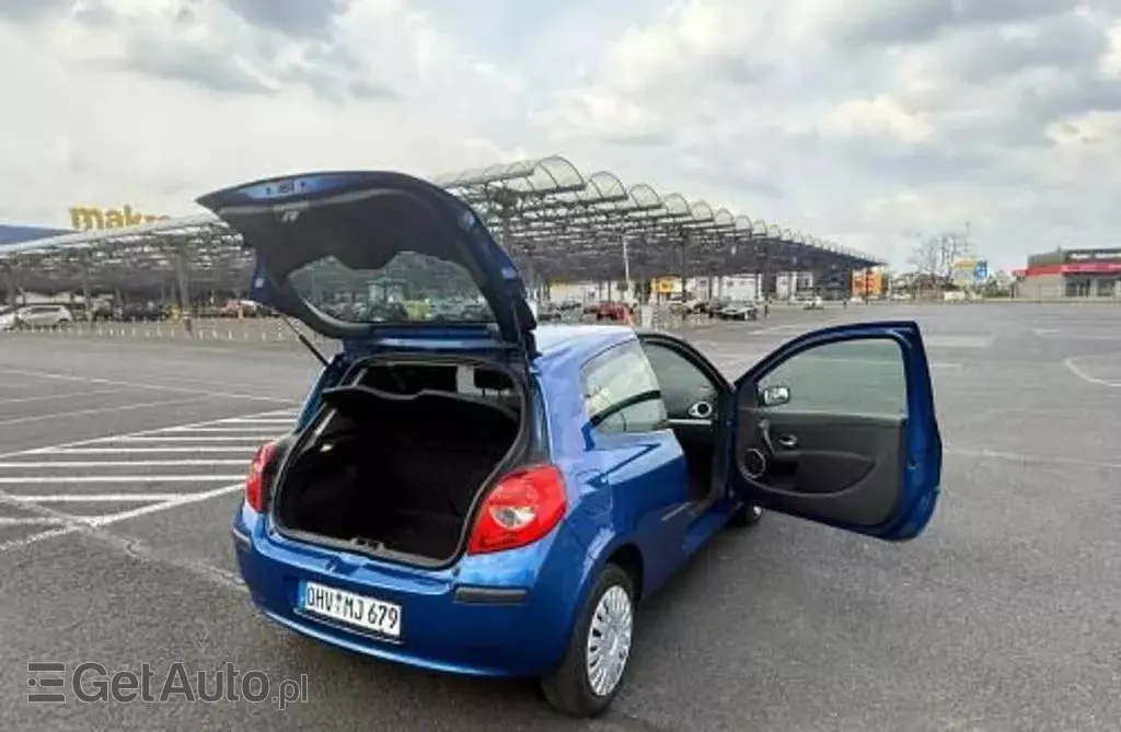 RENAULT Clio 