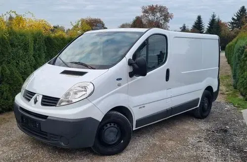 RENAULT Trafic 