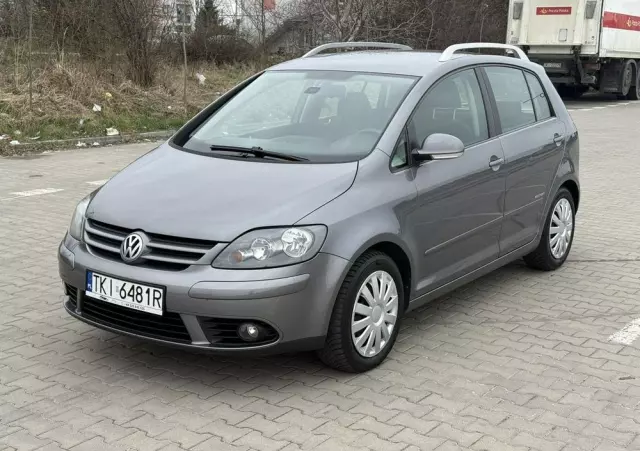VOLKSWAGEN Golf Plus 