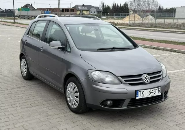 VOLKSWAGEN Golf Plus 