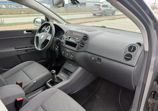 VOLKSWAGEN Golf Plus 