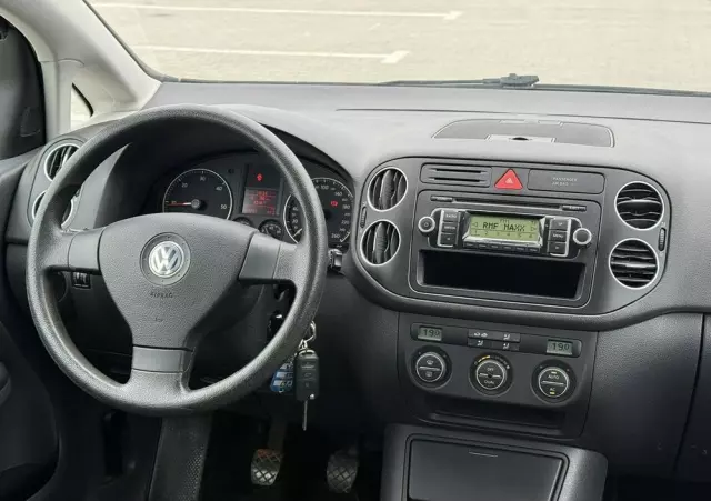 VOLKSWAGEN Golf Plus 