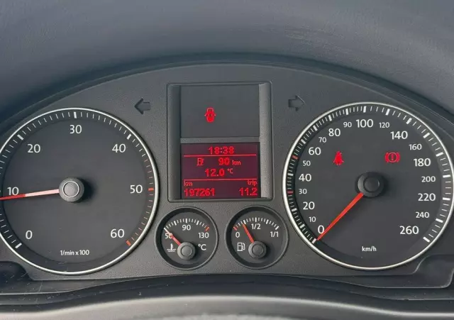 VOLKSWAGEN Golf Plus 