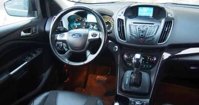 FORD Kuga 2.0 TDCi 4x4 Titanium